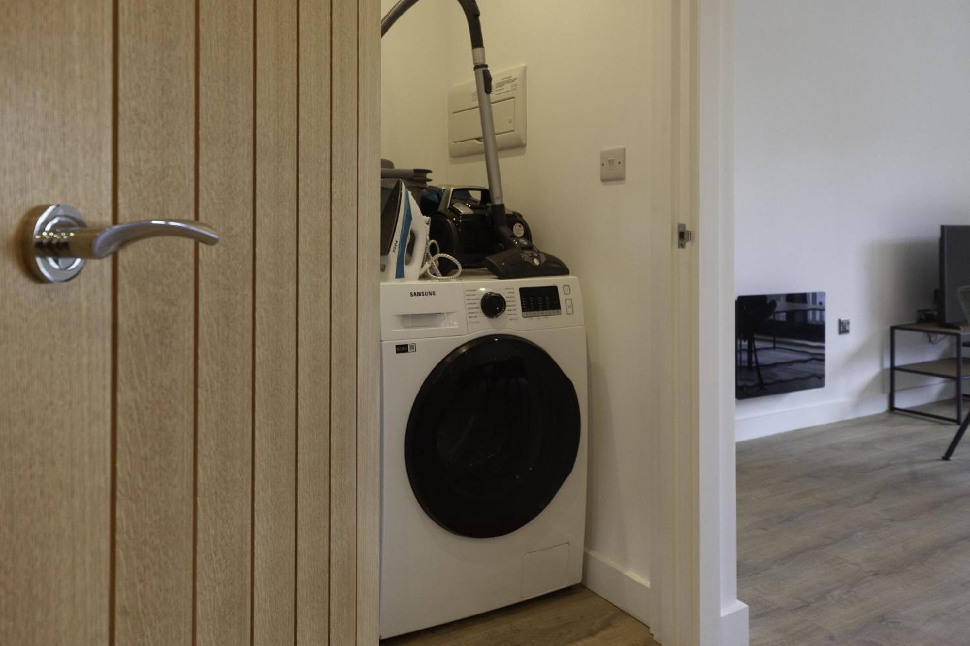 Lovely 2 Bedroom Apartment In Central Ashford آشفورد المظهر الخارجي الصورة