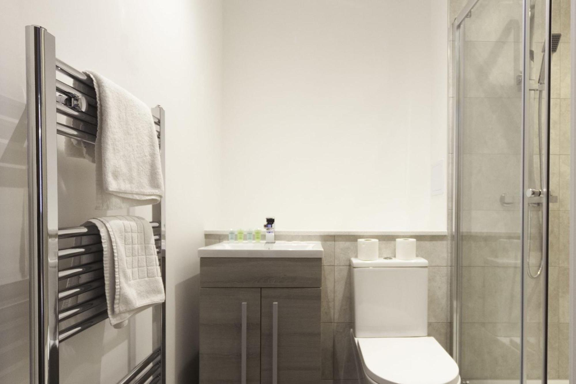 Lovely 2 Bedroom Apartment In Central Ashford آشفورد المظهر الخارجي الصورة