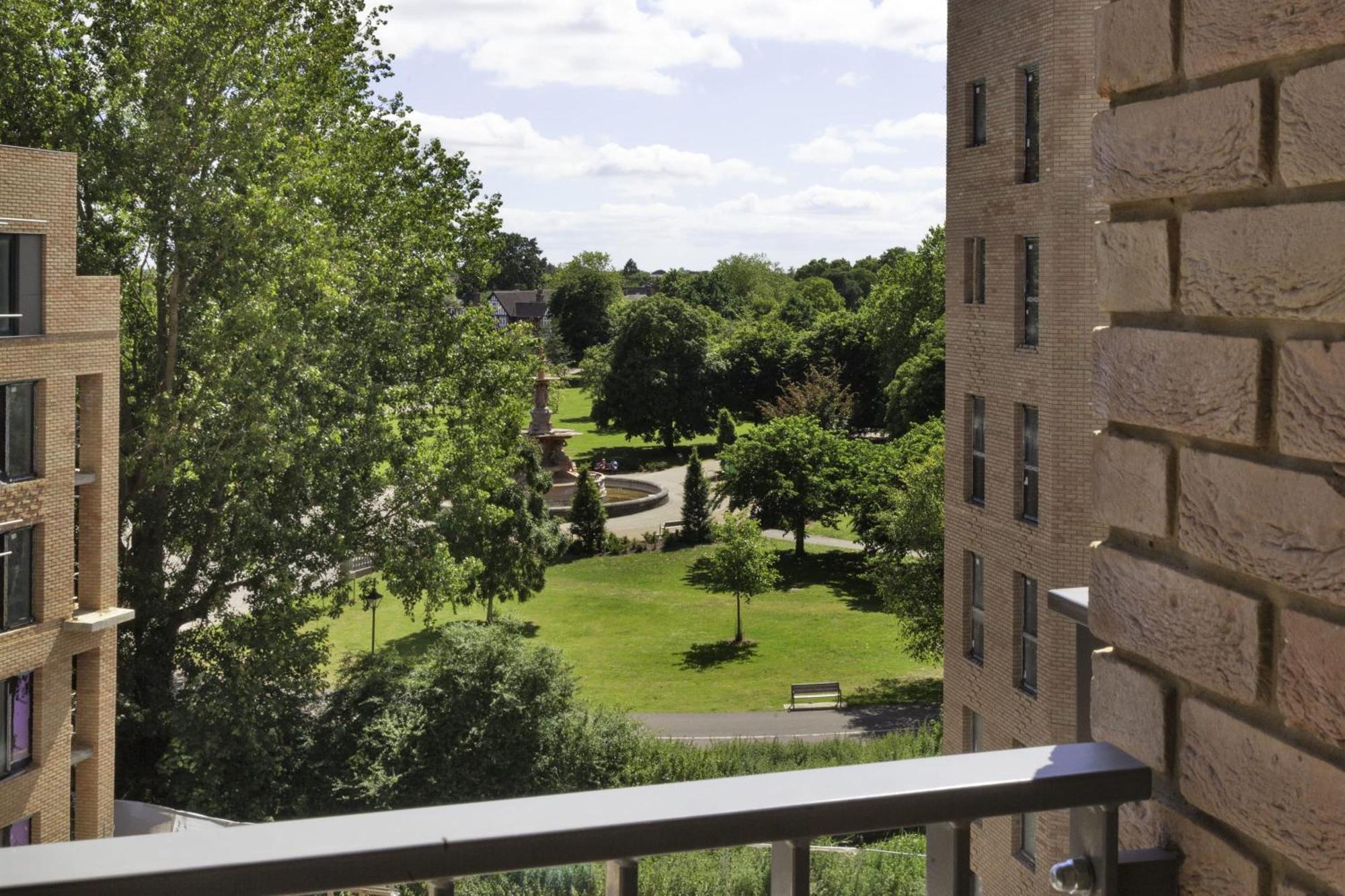 Lovely 2 Bedroom Apartment In Central Ashford آشفورد المظهر الخارجي الصورة